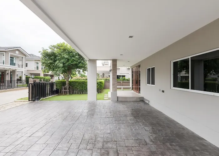 Laddarom Wongwaen-Ramintra Home Bangkok