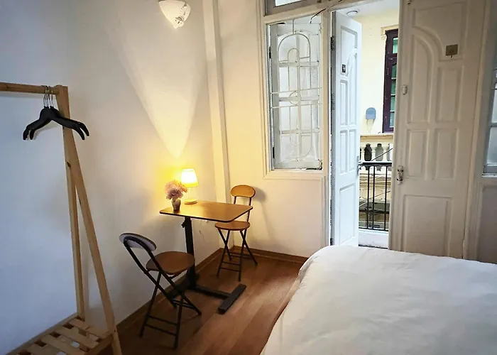 Hoe Stay Van Mieu Quoc Tu Giam Hanoi
