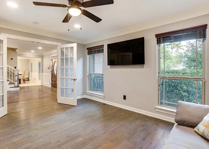 Heated Pool, Hot Tub, Game Room Houston Group Gem