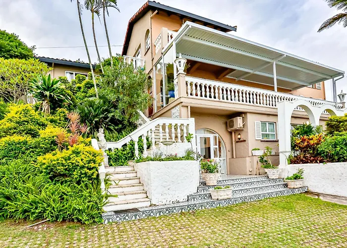 Villa Bel Fiori - 4 Bedroom Villa Ballito