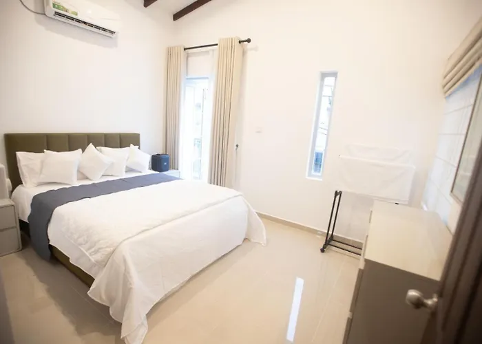 Santorini Resorts Negombo