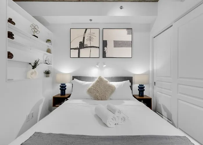 Ferienwohnung Flat At The Foot Of The Mountain With Parking Montréal