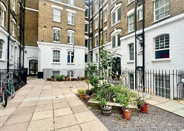 Charming Flat In Central London