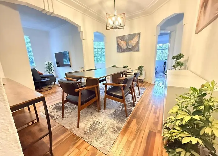 Apartment In Condesa Overlooking Parque Mexico