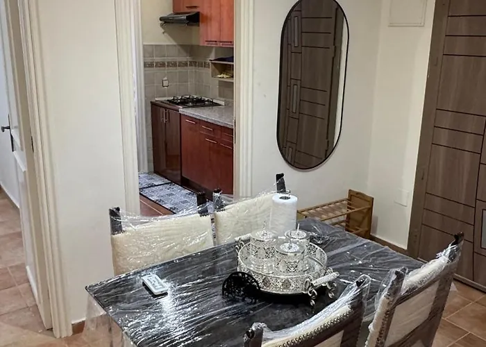 Appartement 2 Chambres Et 1 Salon Recemment Renove Marrakesch