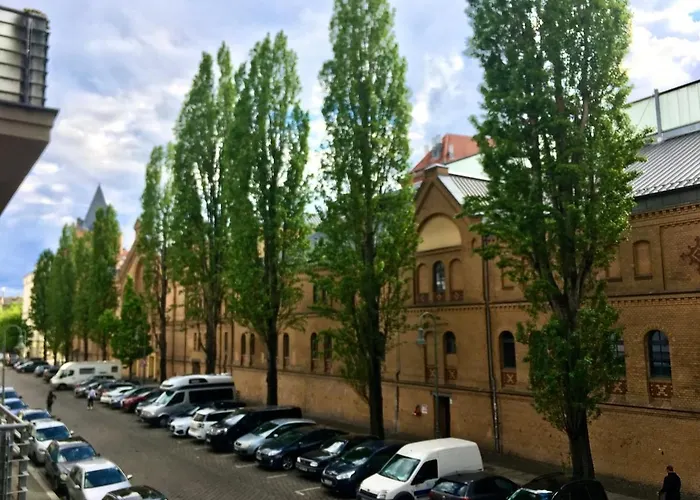 Old Building Apartment In Cultural Neighbourhood Berlin