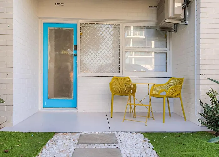 Sleeps 4 Priv. Courtyard Walk To Beach Perth