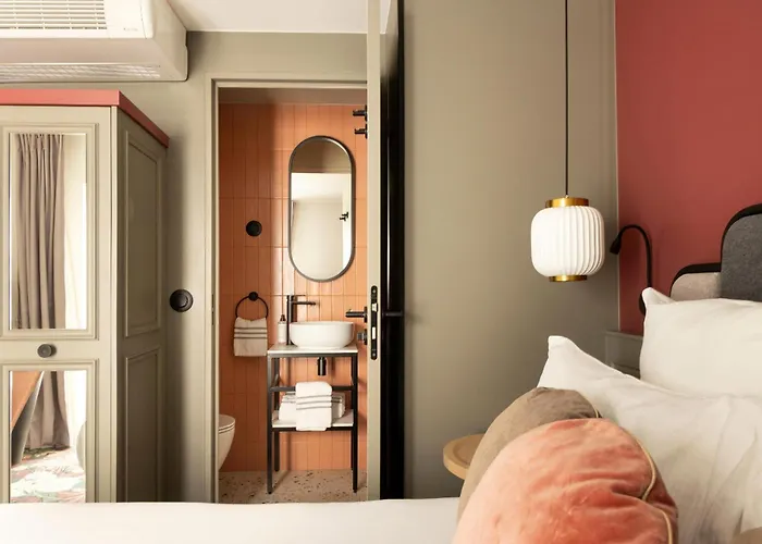 Hotel La Dependance Paris