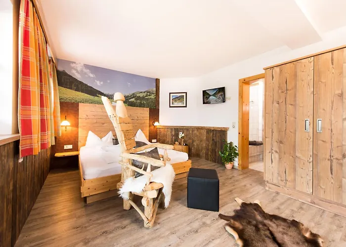 Hotel Astrid Inklusive Jokercard & Pool Saalbach-Hinterglemm