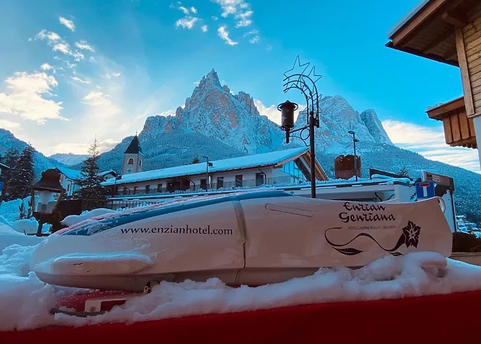Hotel Enzian Genziana Seis am Schlern