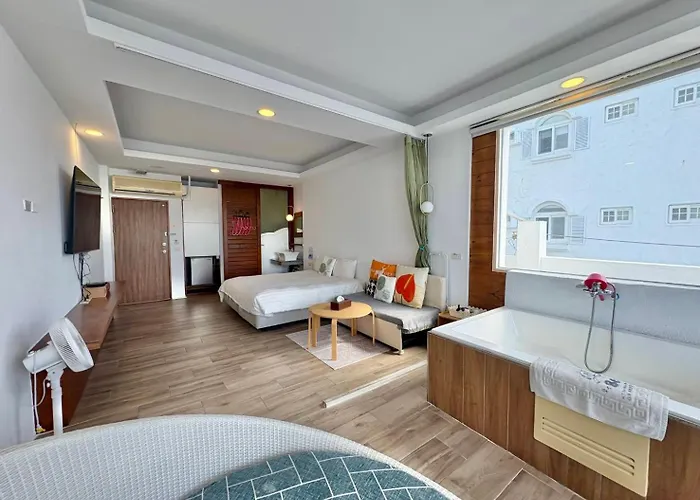 Rockhand Homestay Cape Eluanbi