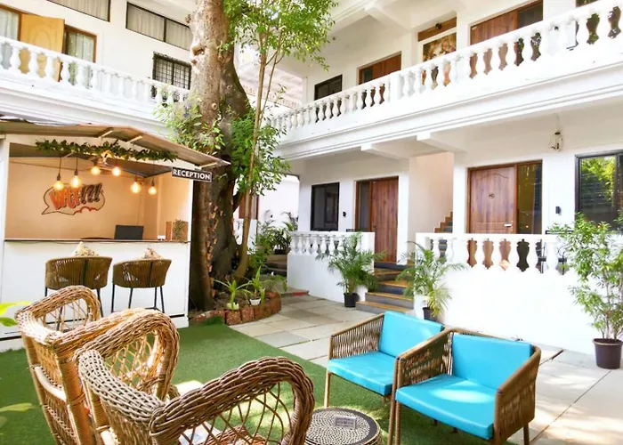 Hotel Wtf My House Baga
