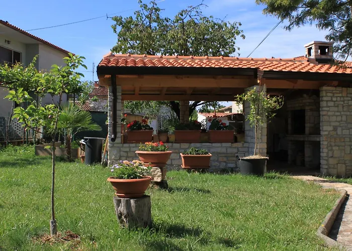 Apartments With A Parking Space Umag - 7666