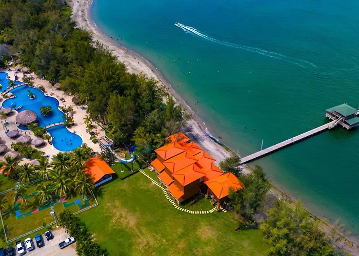 La Ensenada Beach Resort Tela