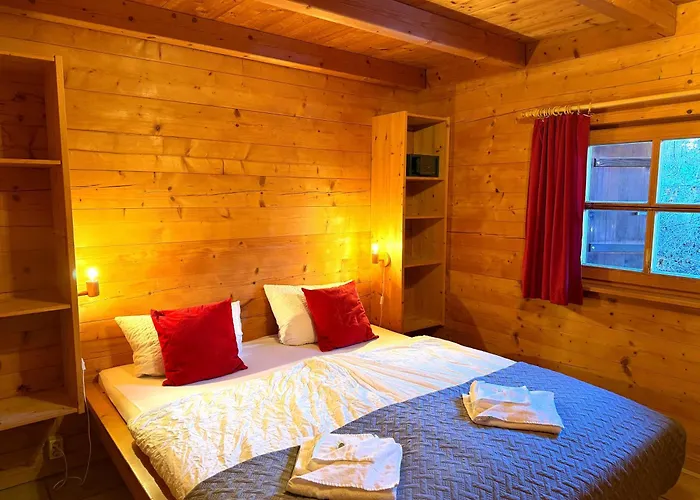 Ruhige Chalets Mit Seeblick In Zentraler Lage Mit Frisch Renovierter Kueche Schliersee