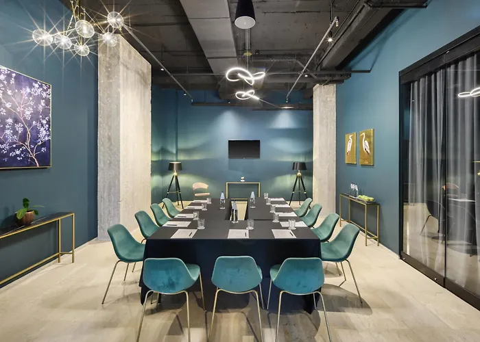 Skylark, Aluma Hotels & Resorts Athen