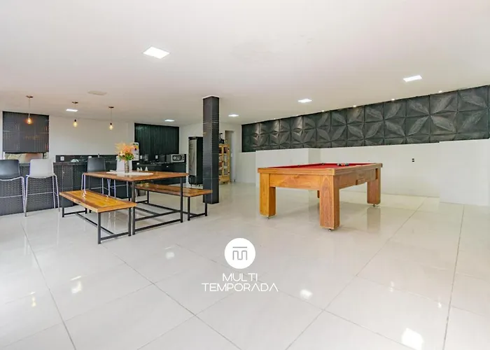 Casa Com Piscina Em Governador Celso Ramos/Sc
