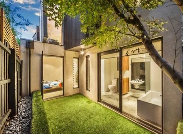 Melbourne Romantic Zen Oasis Or Skyline Suite
