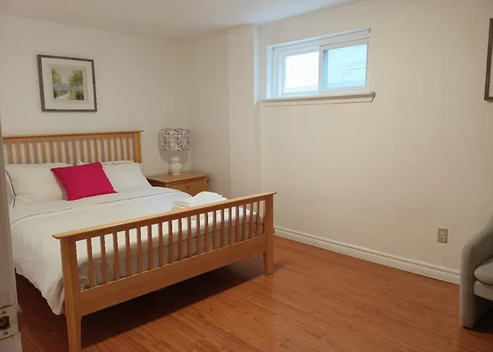 Spacious And Bright House Toronto