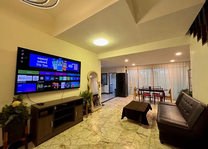 Private House 3 Suite Beds + Double Beds In Heart Of Phromphong Bangkok