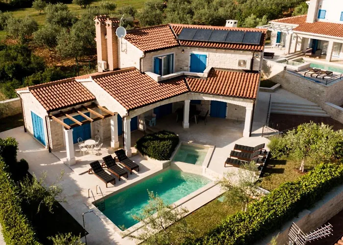 Beautiful Villa Torre IV With Sauna In Tar Tar-Vabriga