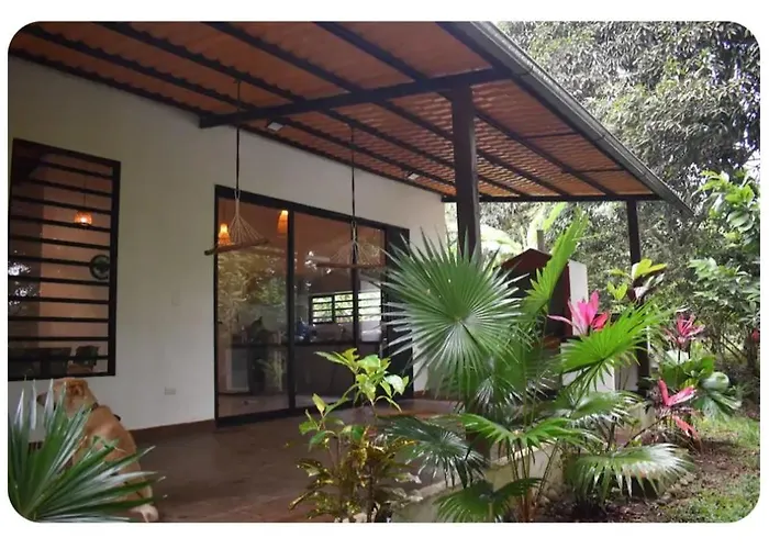 Casa De Campo Riverside Puerto Quito