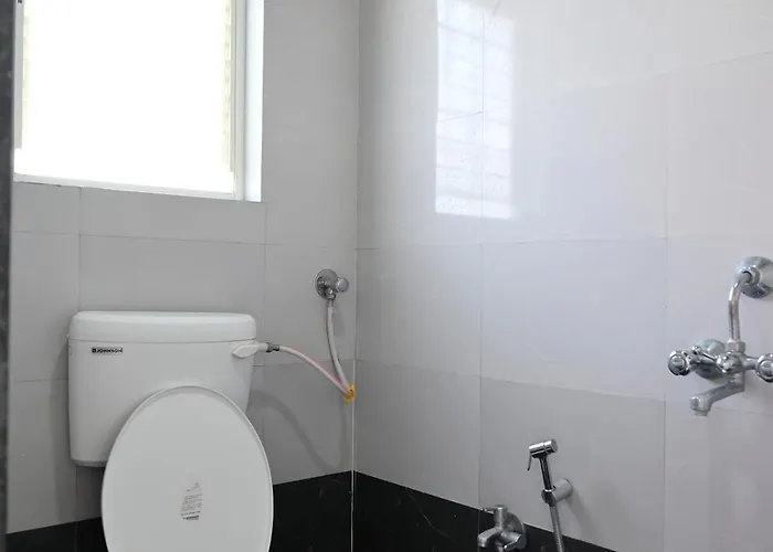 Lakeview Lodging Pune