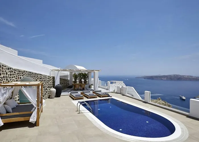 Charming Cycladic Villa In Santorini Fira 