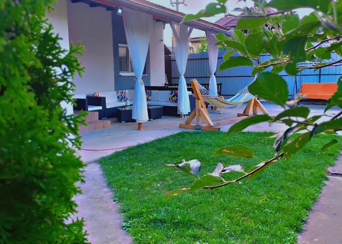 Villa Casa Trandafirilor Călimăneşti