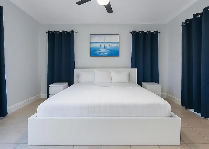 3BR Delray Beach Retreat | Pool + Game Room