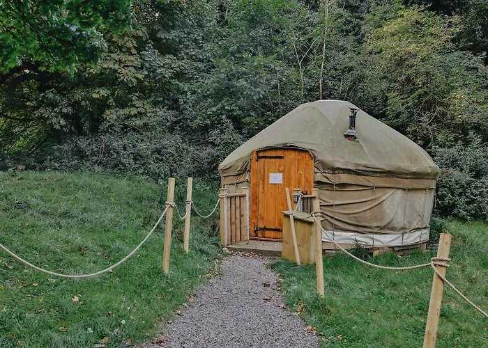 Villa Chestnut - Yurt Slane