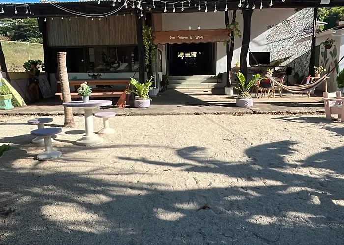 Her Waves & Wi-Fi Boutique Hotel Tamarindo