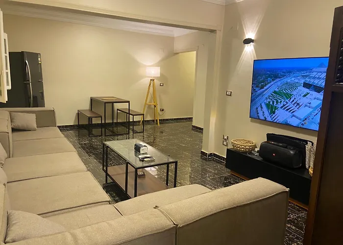 Cozy Private Room In Maadi Kairo