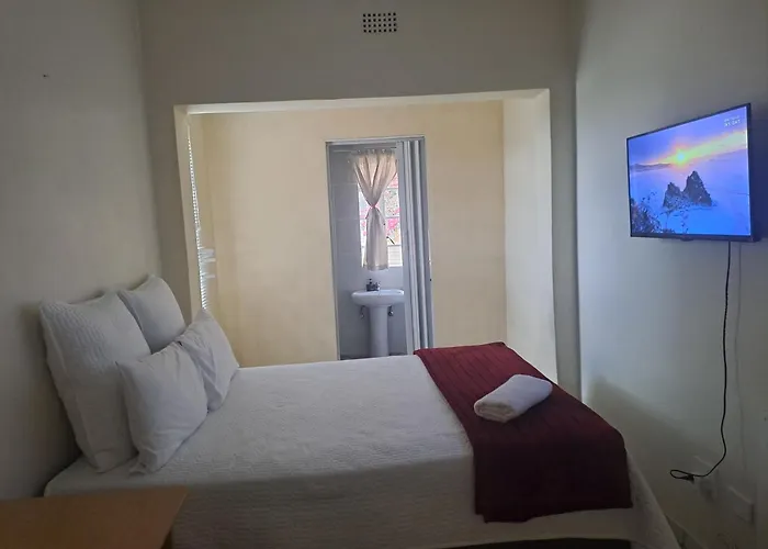Snooze Guesthouse Roodepoort