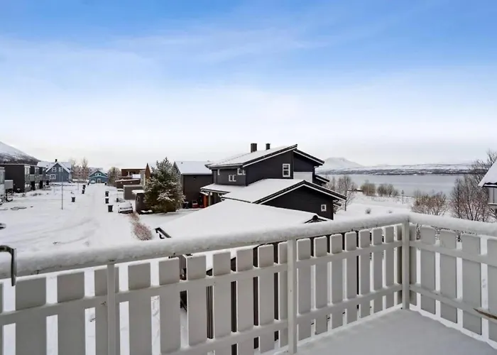Sjarmerende Hus I Nydelige Tromso!