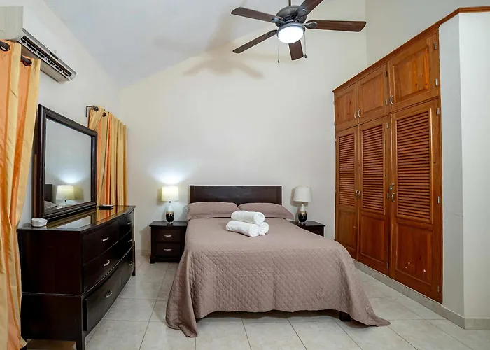 Luxe Comfort 8 Bedroom Villa With Private Pool & Entertainment Sosúa