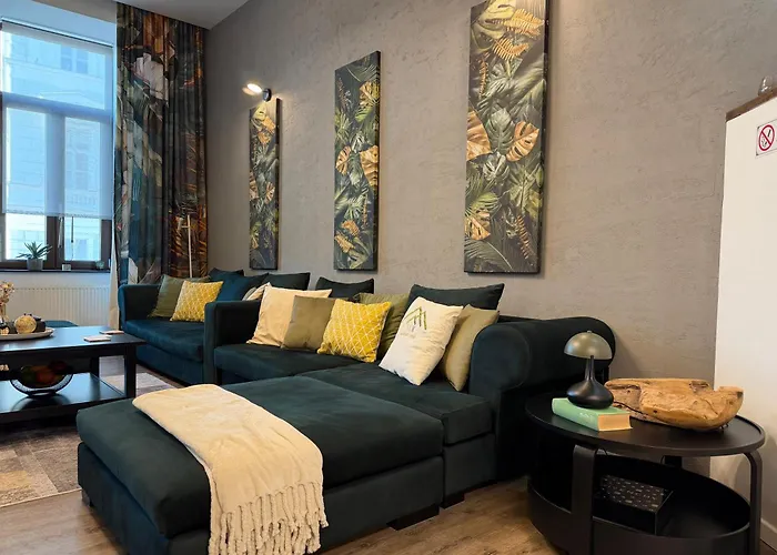 Vok Luxury Home I Tropical Living I 2 Levels Loft Arad