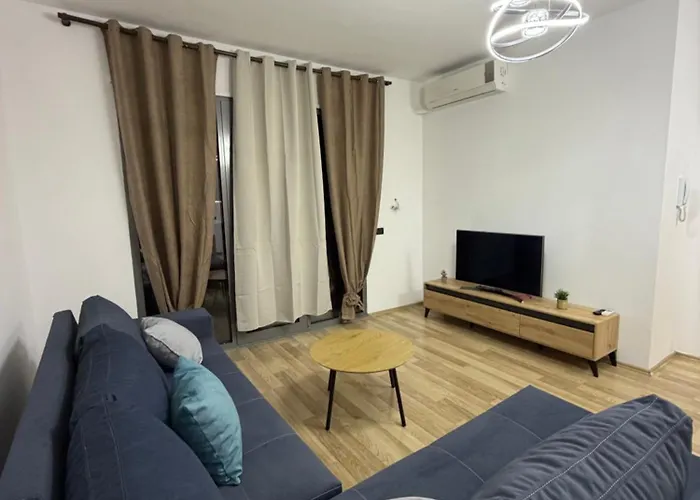 Lake Escape - Home & Office 3 Tirana