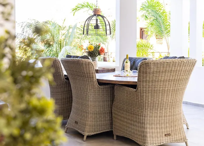 Goudhaen Luxury Private Apartments Jan Thiel Beach
