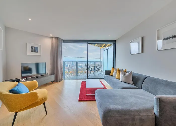 Roomspace Serviced Apartments - Churchyard Row London