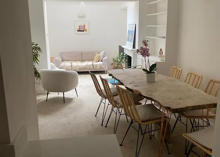 Peaceful Duplex Apartment With Patio In Central London