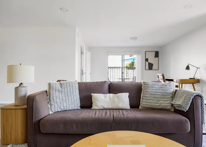 Ferienwohnung Blueground Melrose Pool Nr Griffith Park Lax-1399 Los Angeles