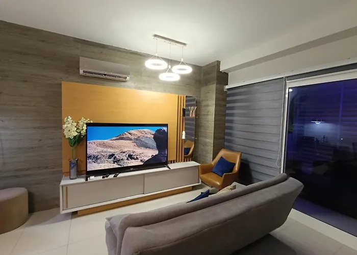 Hermoso Apartamento De 2 Habitaciones En Avenida Bush Santa Cruz de La Sierra
