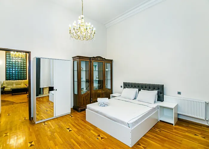 Lux Apartment In The Nizami Street Baku