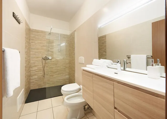 Central Palm Studio With Free Parking Meran