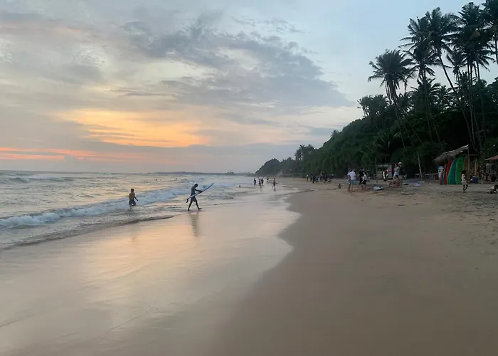 No 36 Surf Paradise Apartment Matara