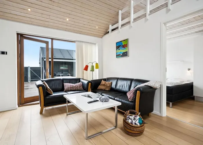 Apartment Elara - 200M From The Sea By Interhome Lakolk
