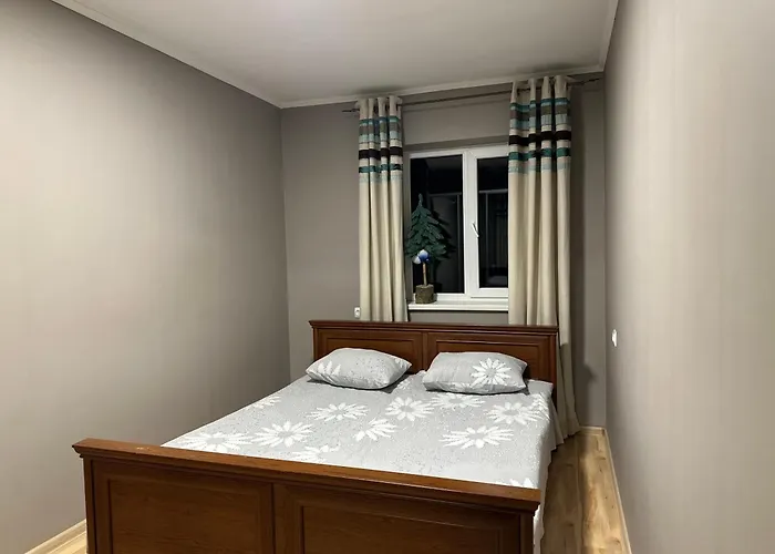 Zwin Apartment 3 Skole