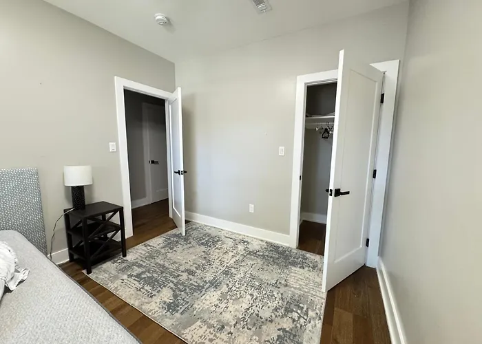 Beautiful 2Br Apt Near Downtown Dc Washington