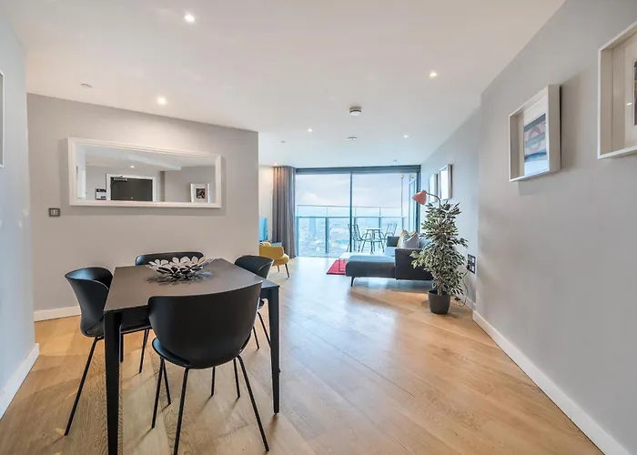 Roomspace Serviced Apartments - Churchyard Row London